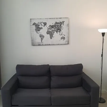 Apartment Hermoso Piso A 3 Min De La Estacion De Bus Y Tren Ave Malaga