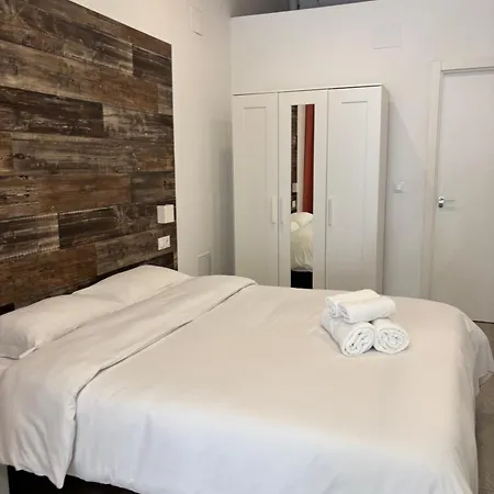 Apartment Hermoso Piso A 3 Min De La Estacion De Bus Y Tren Ave Malaga